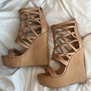 L.A.M.B. Platform Wedge Sandals Size 7.5 Tan